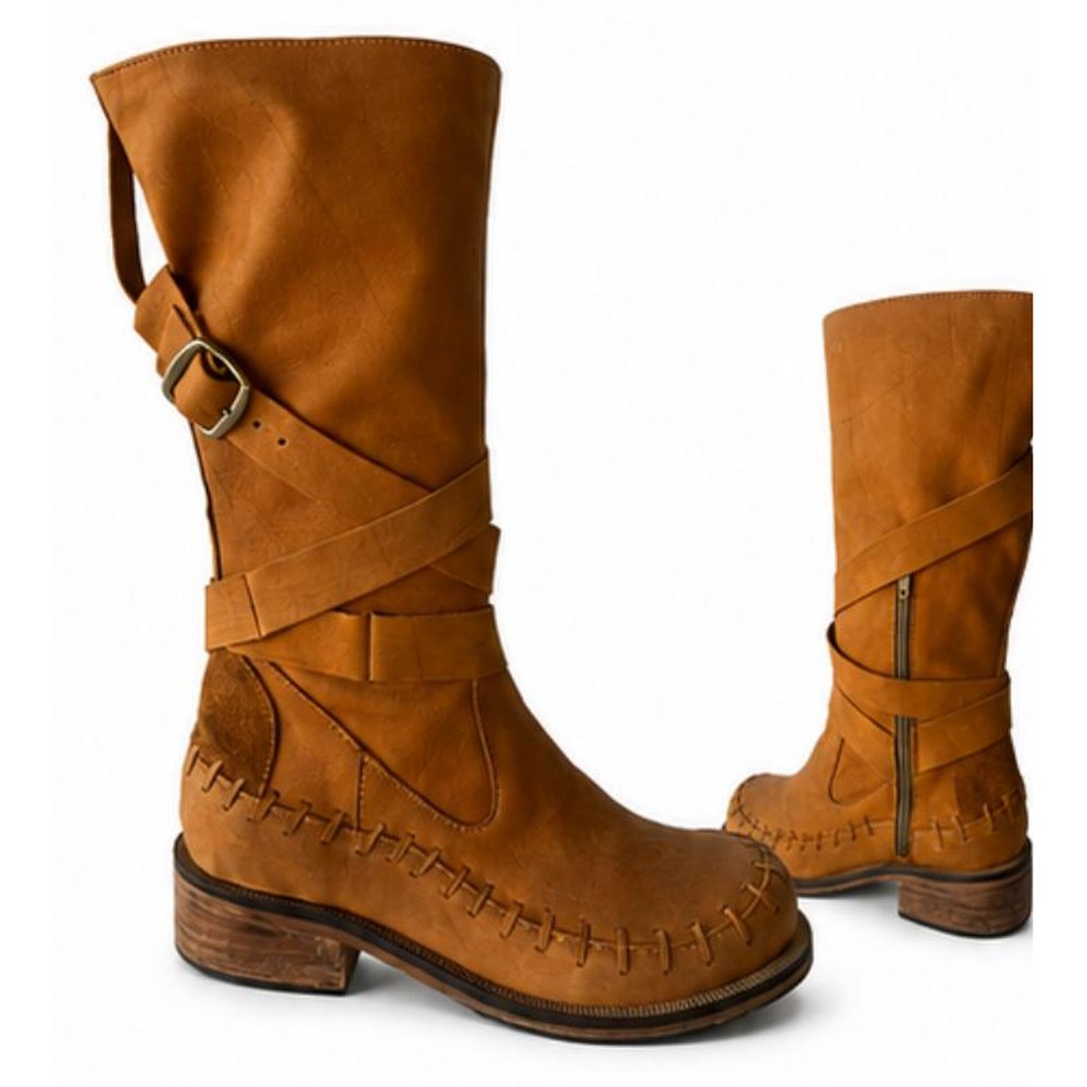 Bota de piel de aire bohemio — modelo FORMENTERA hecho a mano en Argentina y España por Leathersophy