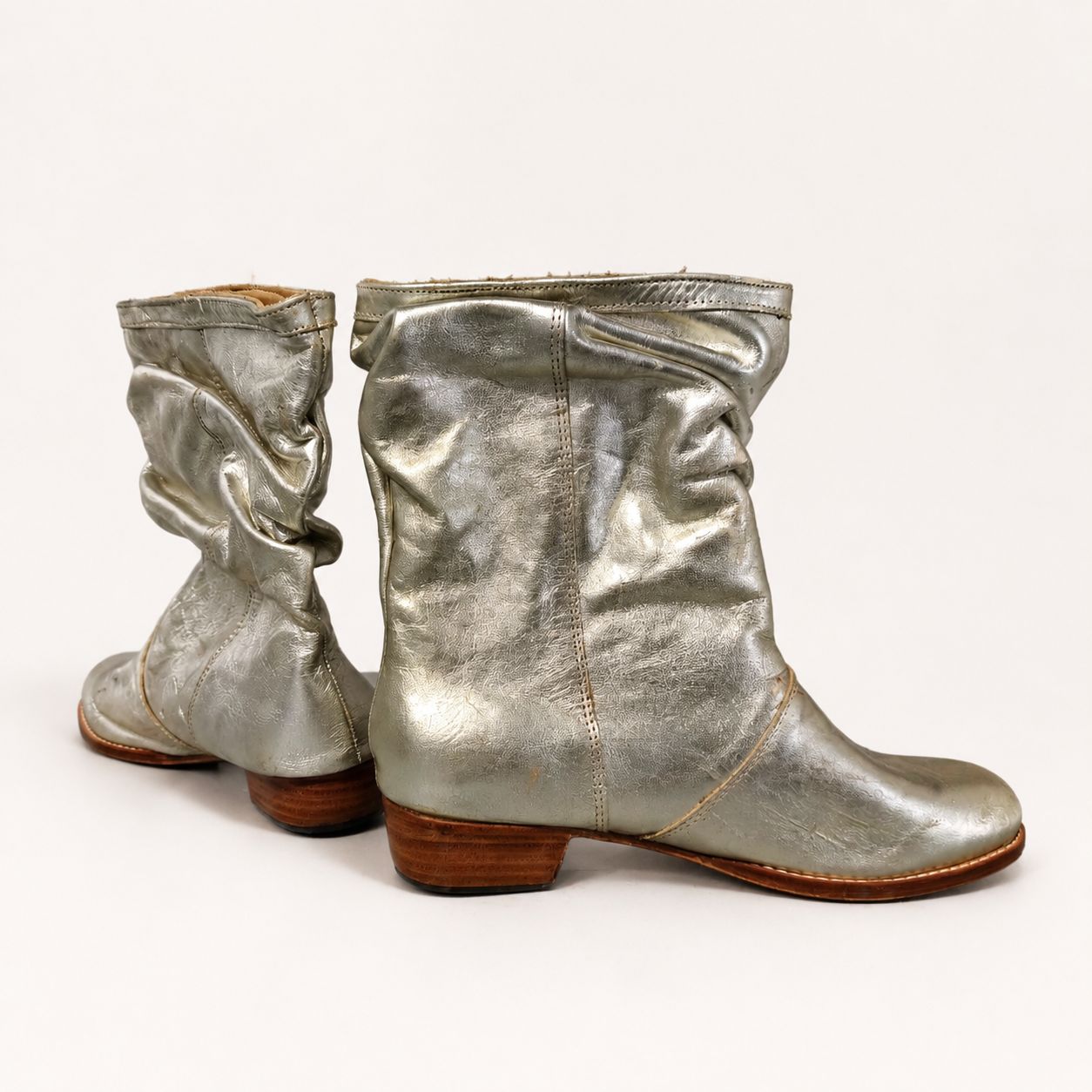 Bota alta de piel hecha a mano, plata, Leathersophy outlet